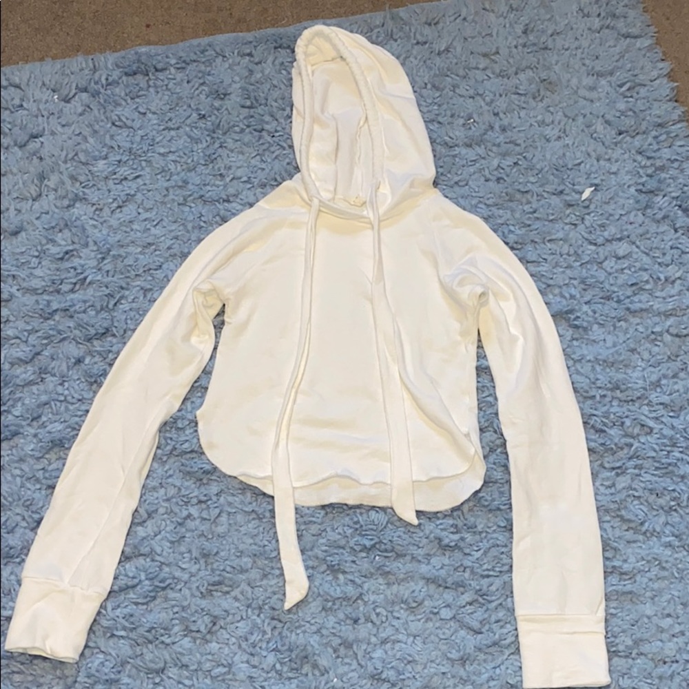 cropped white hoodie